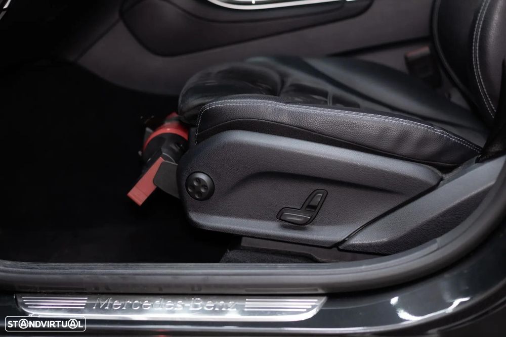 Mercedes-Benz GLC 300 de 4Matic 9G-TRONIC AMG Line - 21