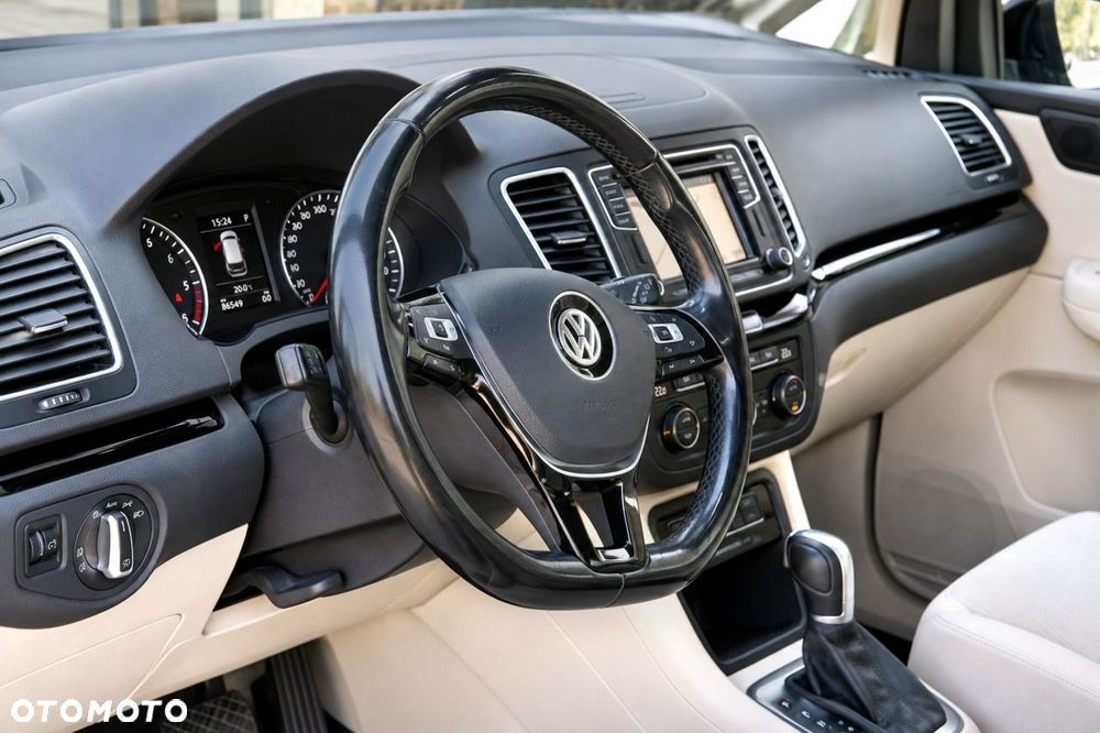 Volkswagen Sharan 2.0 TDI DSG (BlueMotion Technology) Highline - 18