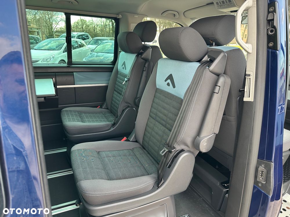 Volkswagen Multivan - 31