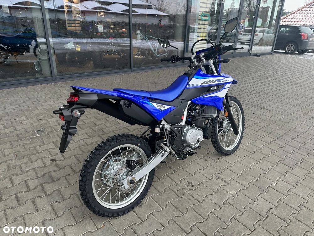 Yamaha WR - 8