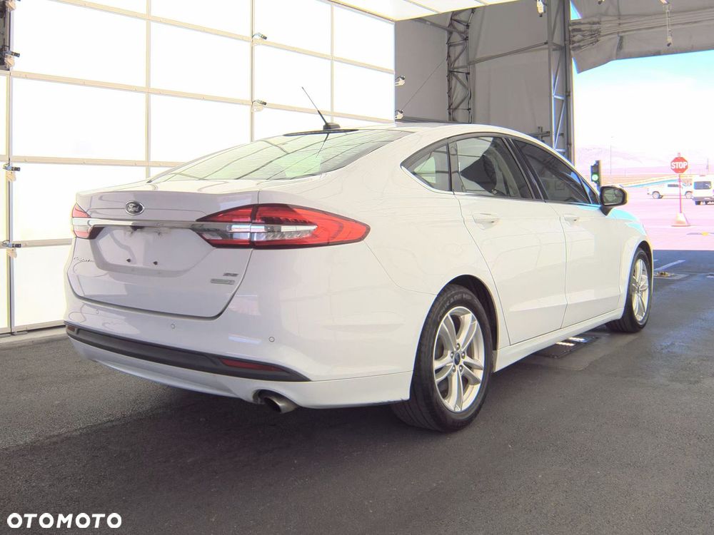 Ford Fusion - 6