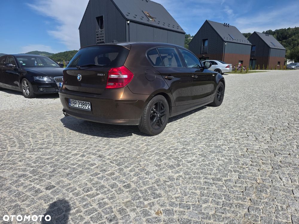BMW Seria 1 118i - 3