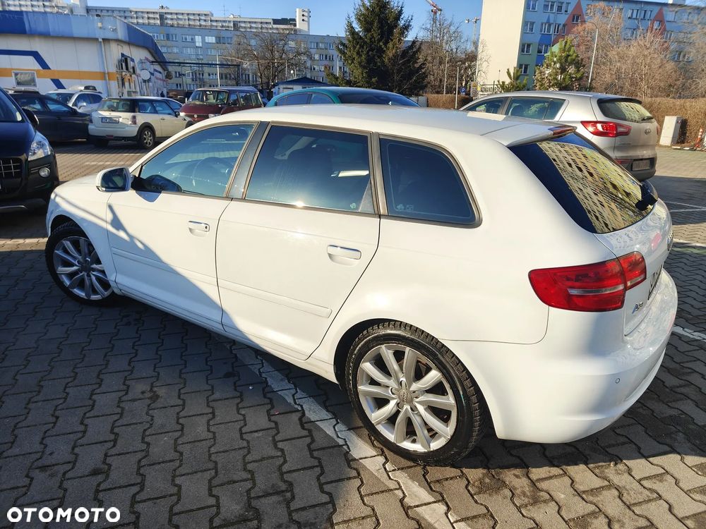 Audi A3 Sportback 2.0 TDI DPF (DSG) S tronic Attraction - 6