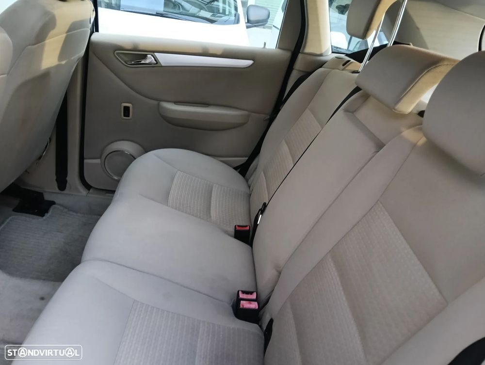 Mercedes-Benz B 200 CDI - 7