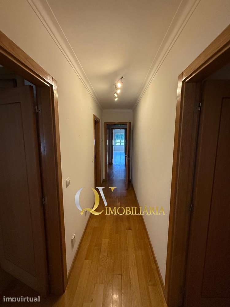 Apartamento T3+1 para arrendamento sito no Arneiro, S.Domingos de Rana - Grande imagem: 3/35