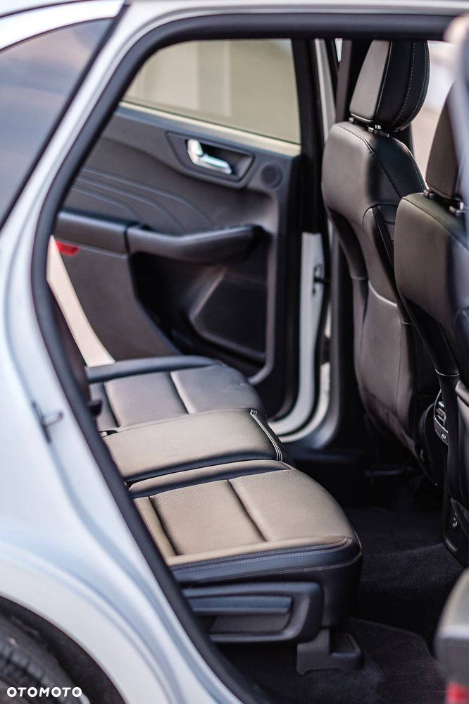 Ford Kuga - 18