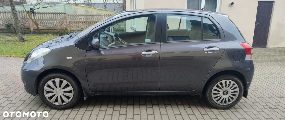 Toyota Yaris 1.33 2010 - 4