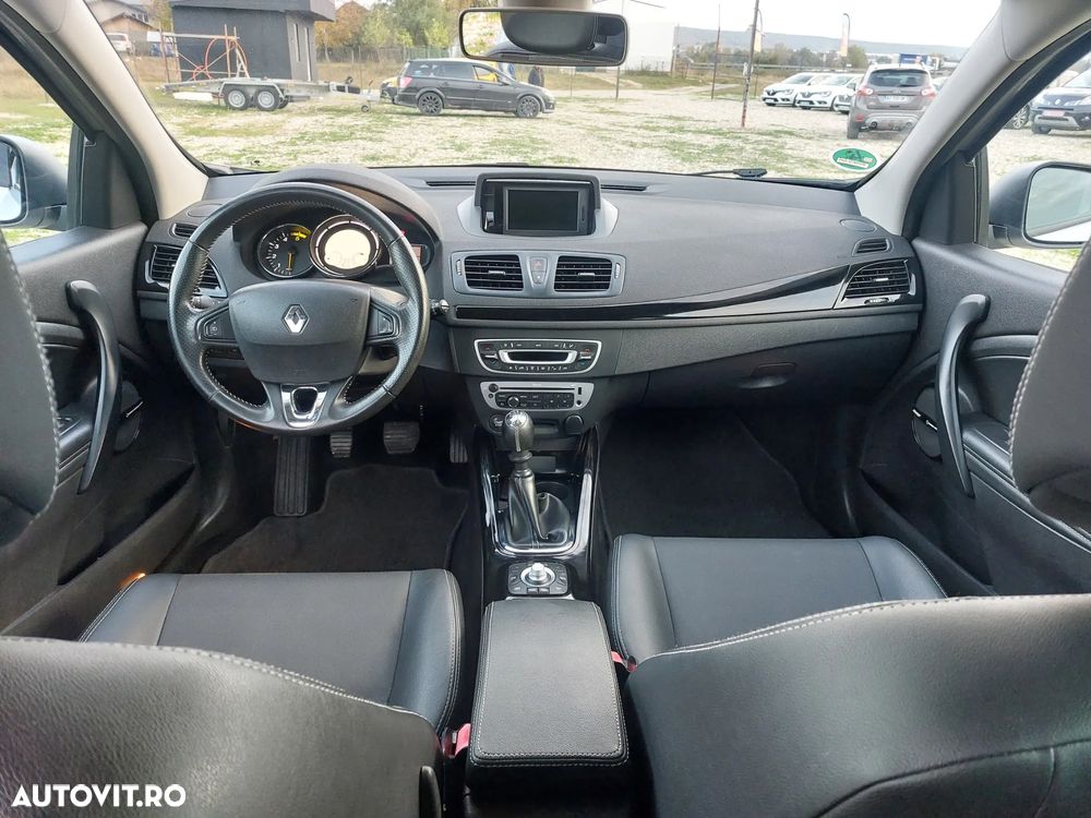 Renault Megane ENERGY dCi 110 Start & Stop Bose Edition - 8