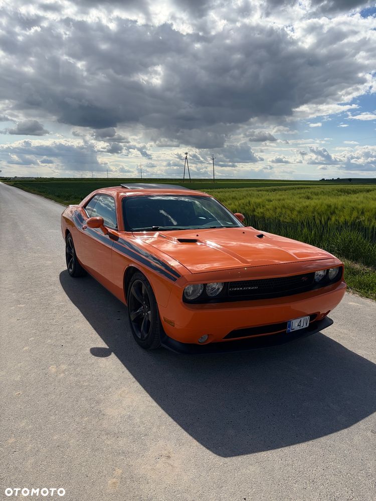 Dodge Challenger - 4