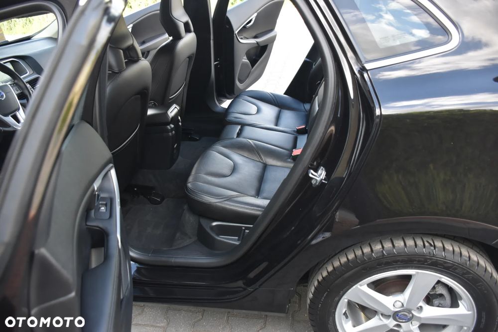 Volvo V40 D2 Summum - 15