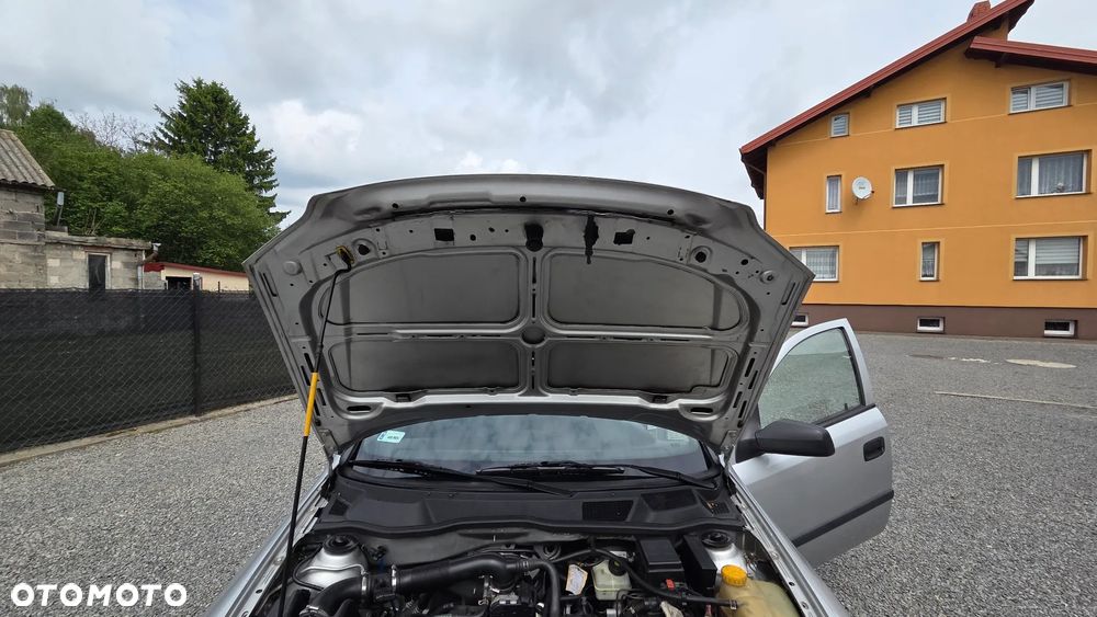 Opel Astra 1.4 Elegance - 29