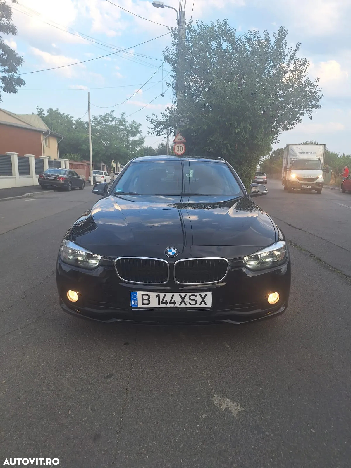 BMW Seria 3 318d Aut. Advantage - 4