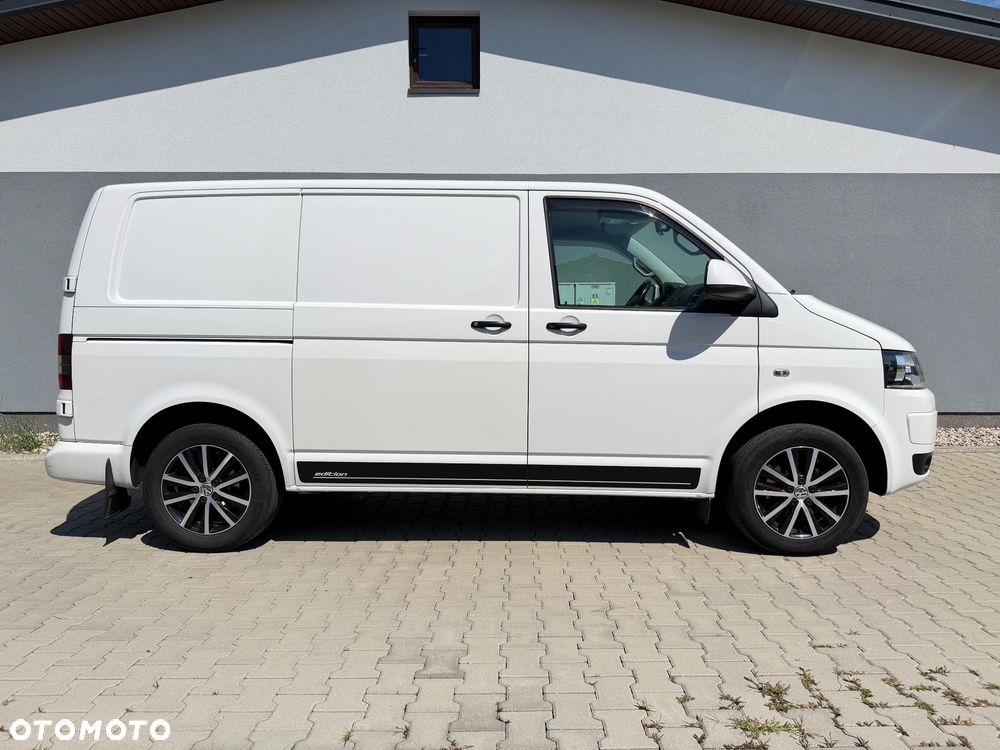 Volkswagen Transporter - 2