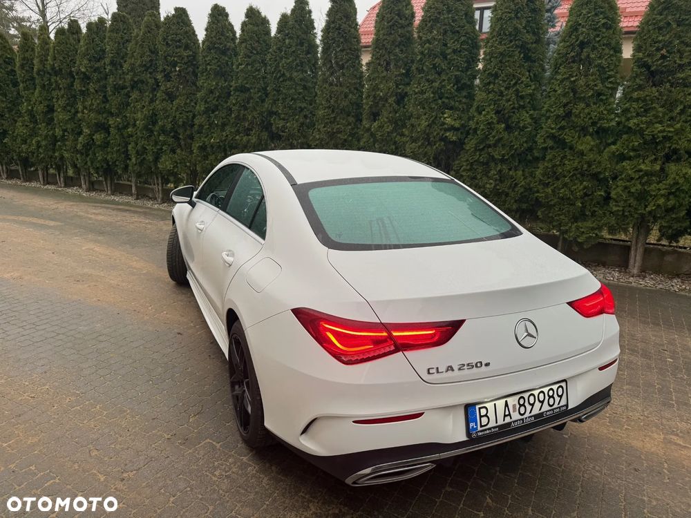 Mercedes-Benz CLA 250 E AMG Line 8G-DCT - 6