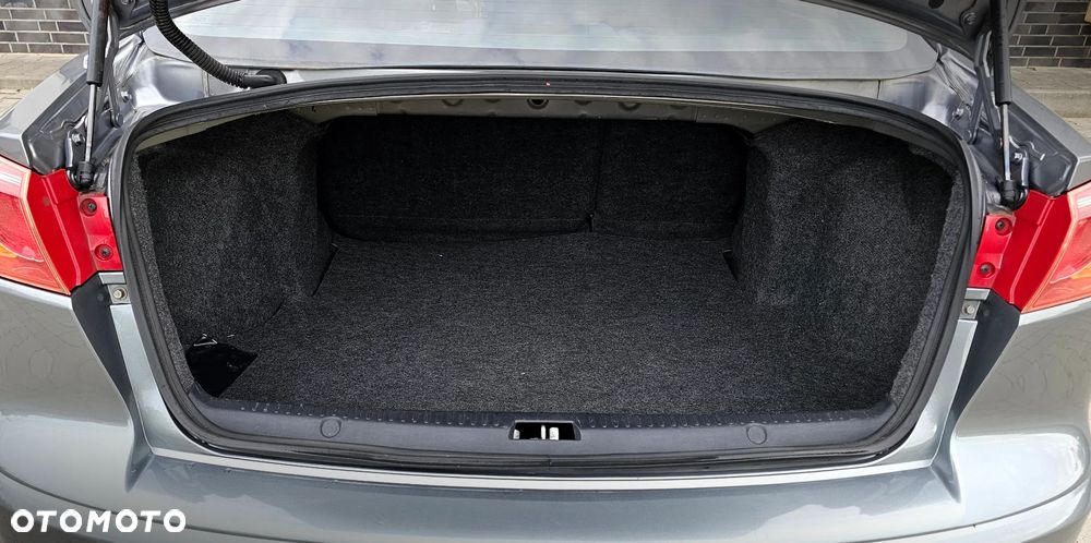 Mitsubishi Lancer 1.6 Intense - 15