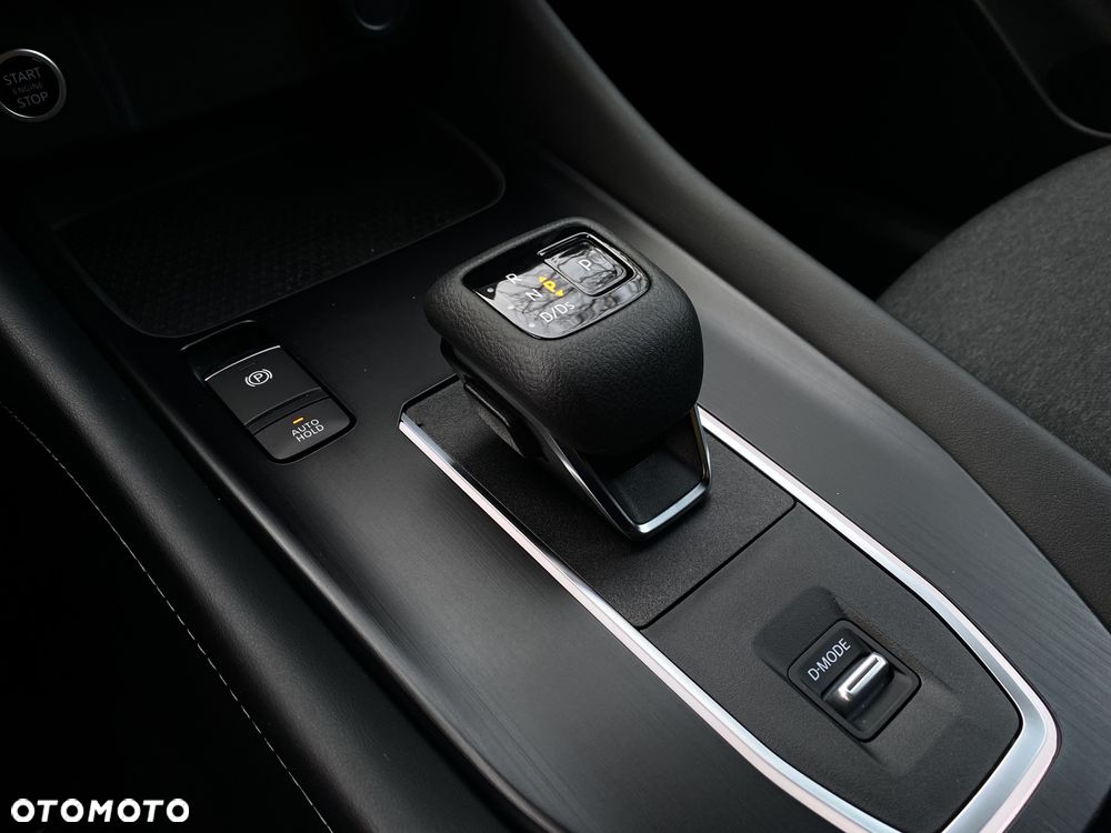 Nissan Qashqai 1.3 DIG-T MHEV N-Connecta Xtronic - 28