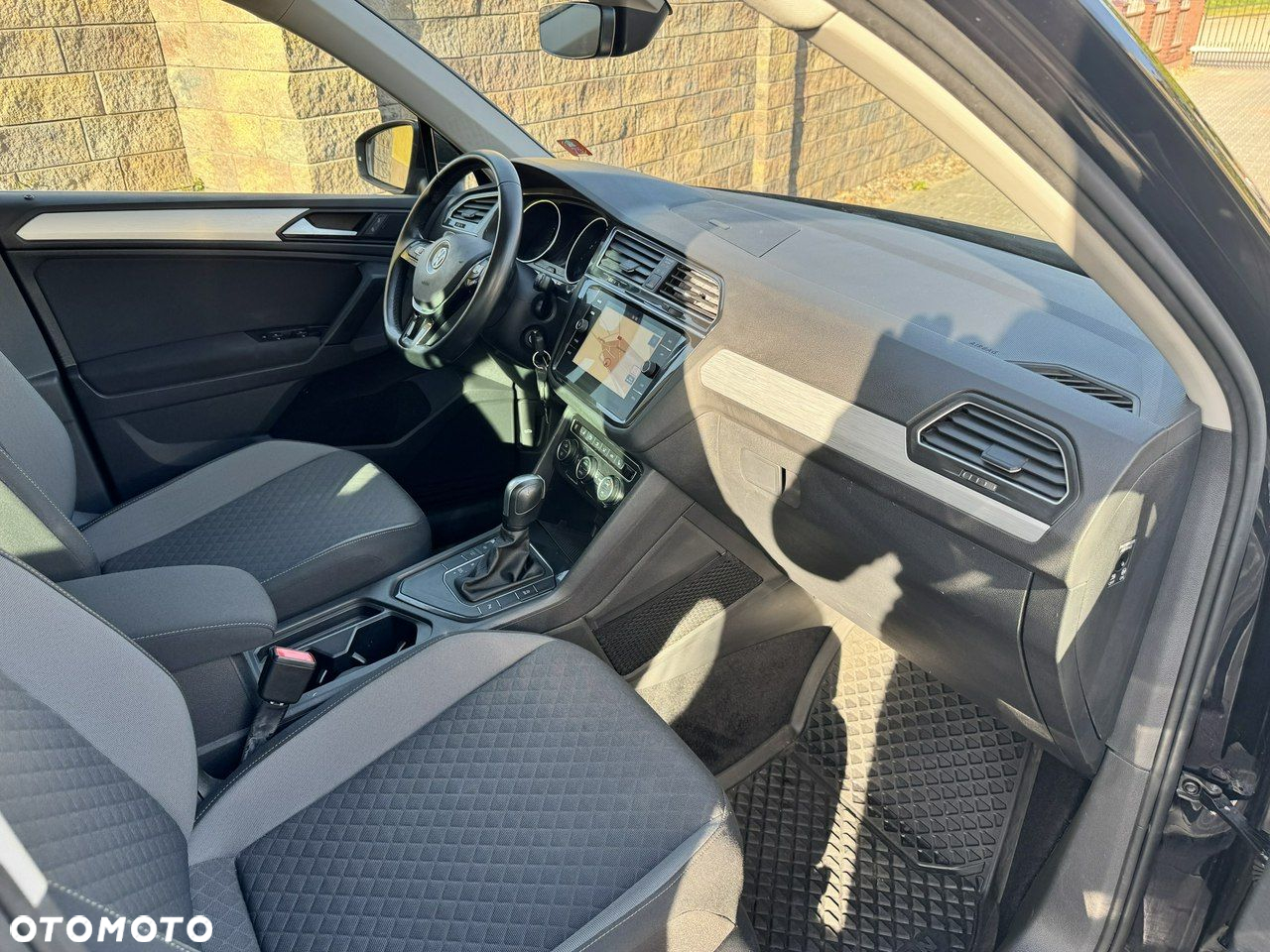 Volkswagen Tiguan - 14