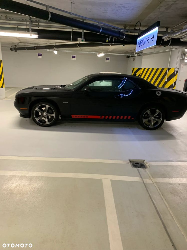 Dodge Challenger 5.7 R/T - 2