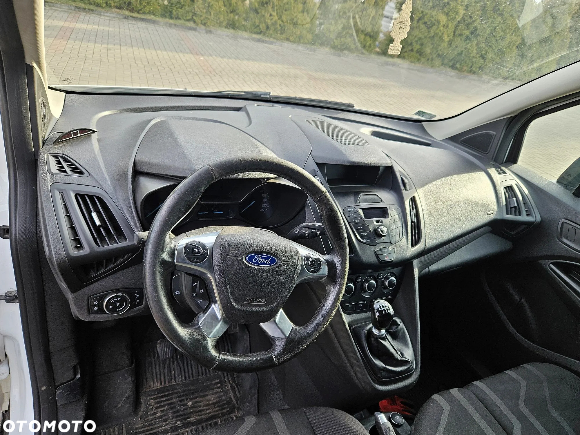 Ford TRANSIT CONNECT - 13