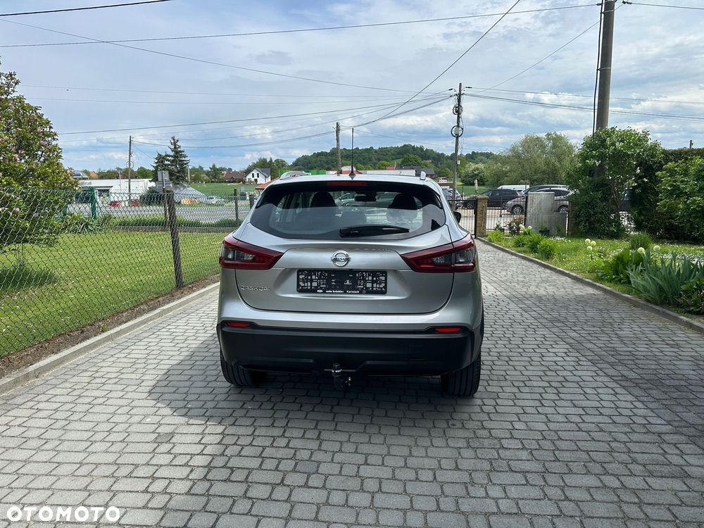 Nissan Qashqai - 11