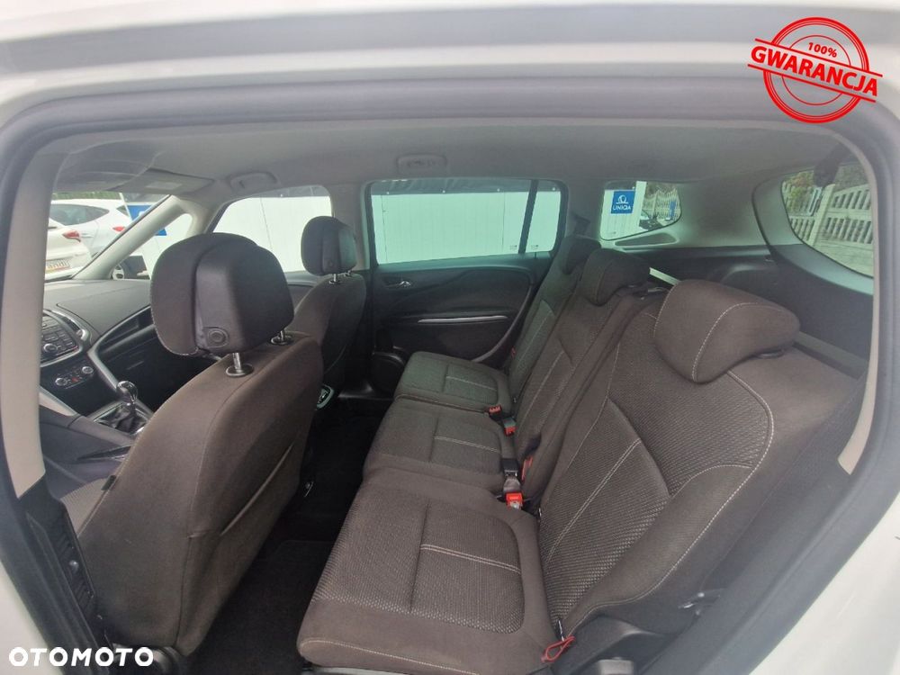 Opel Zafira - 17