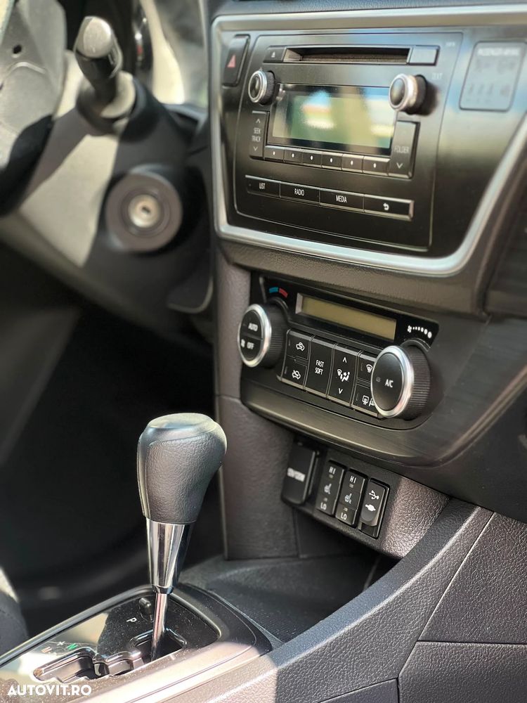 Toyota Auris - 13