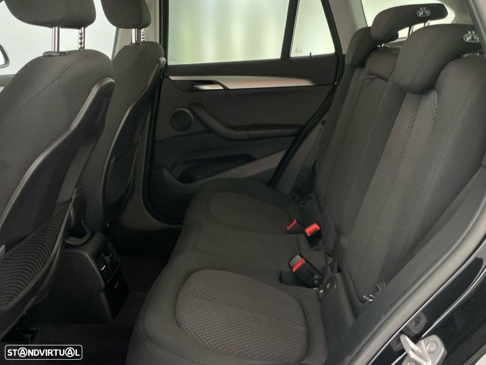 BMW X1 16 d sDrive Auto - 12