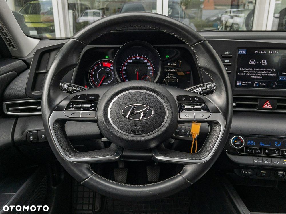 Hyundai Elantra - 12