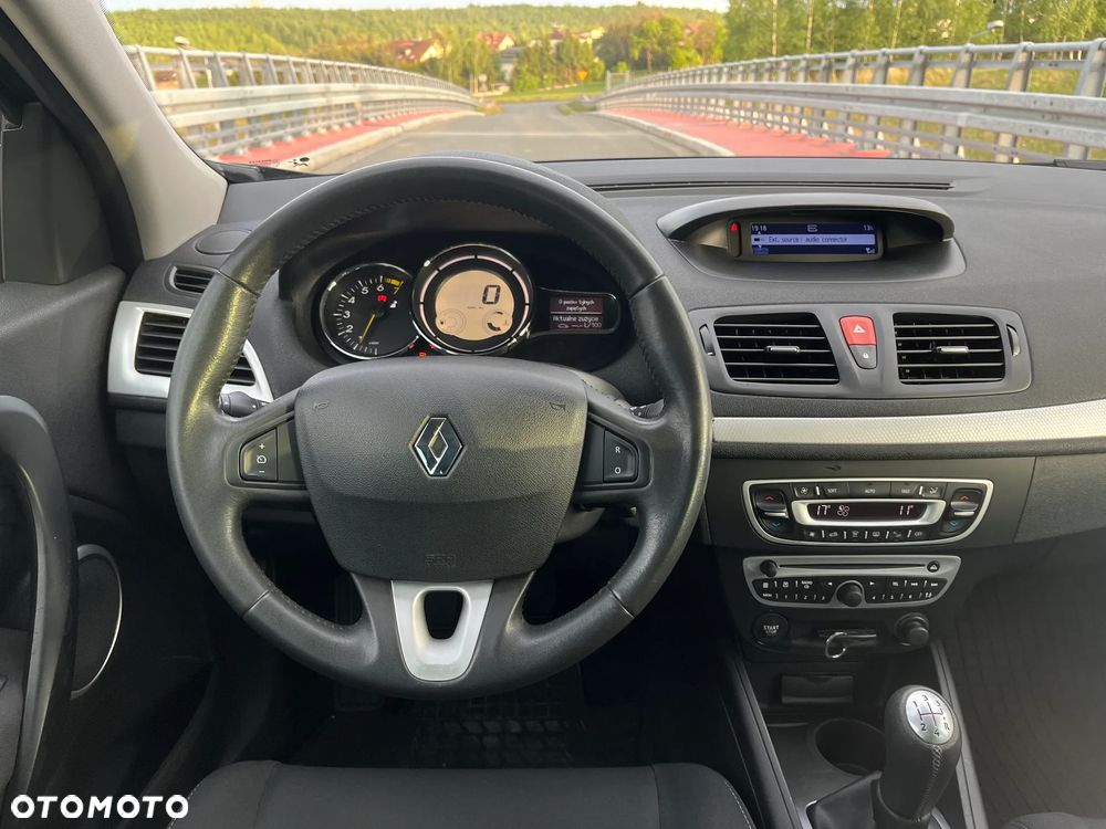 Renault Megane 1.6 16V Expression - 11