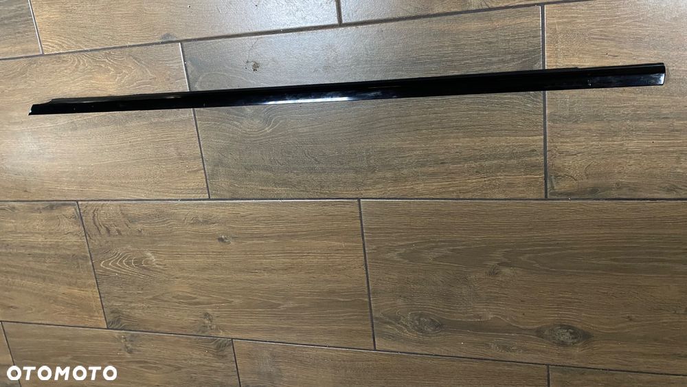 A2537202701 listwa drzwi lewy przod mercedes x253 glc IGLA ORG - 1