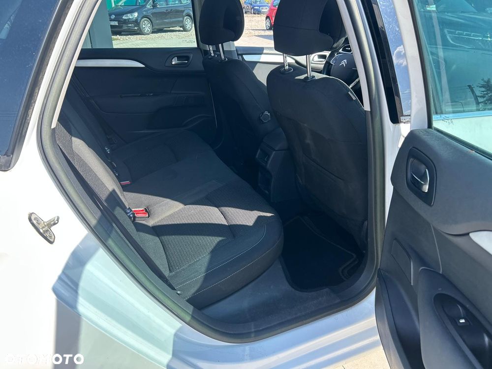 Citroën C4 1.6 HDi Exclusive - 19