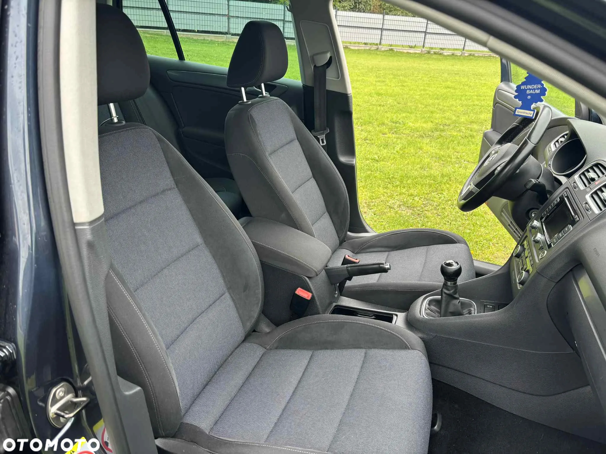 Volkswagen Golf - 13