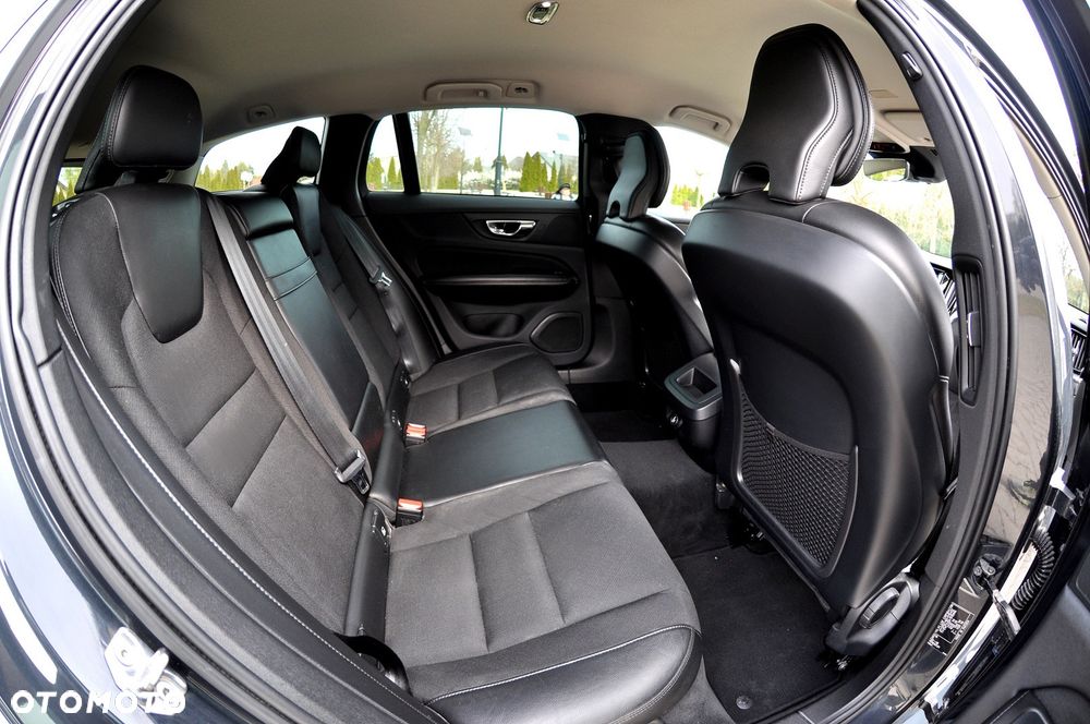 Volvo V60 D3 Geartronic Momentum Pro - 16