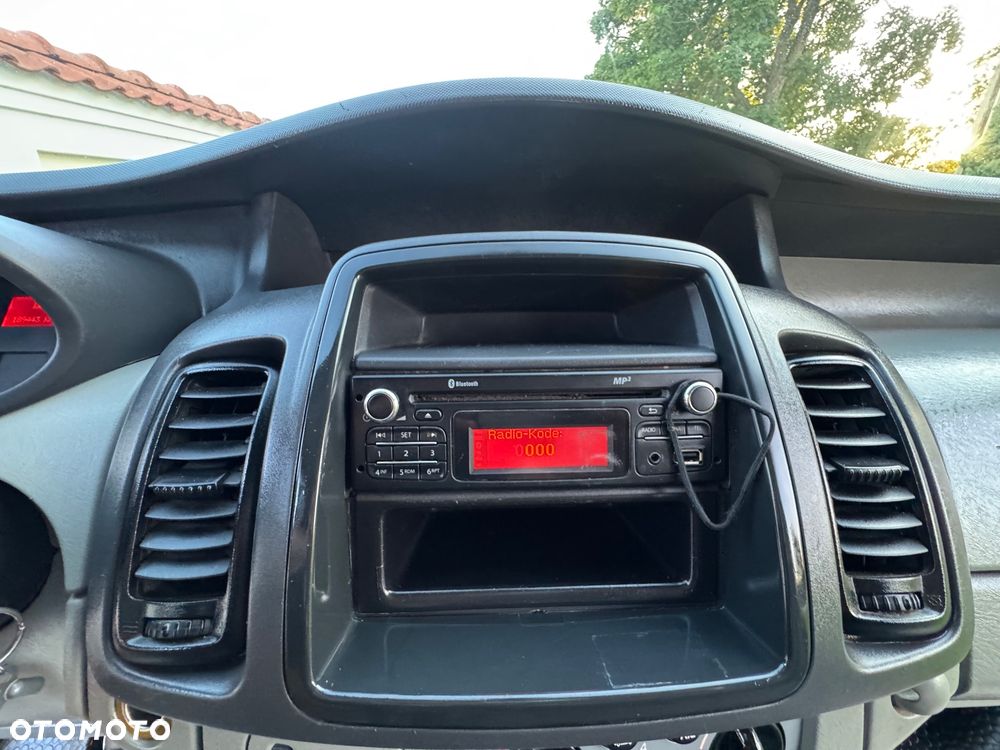 Opel Vivaro - 25