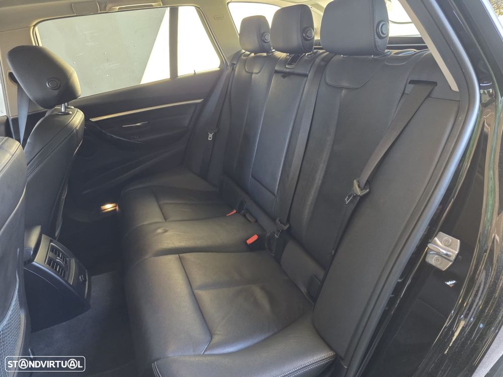 BMW 318 d Touring Line Sport Auto - 15