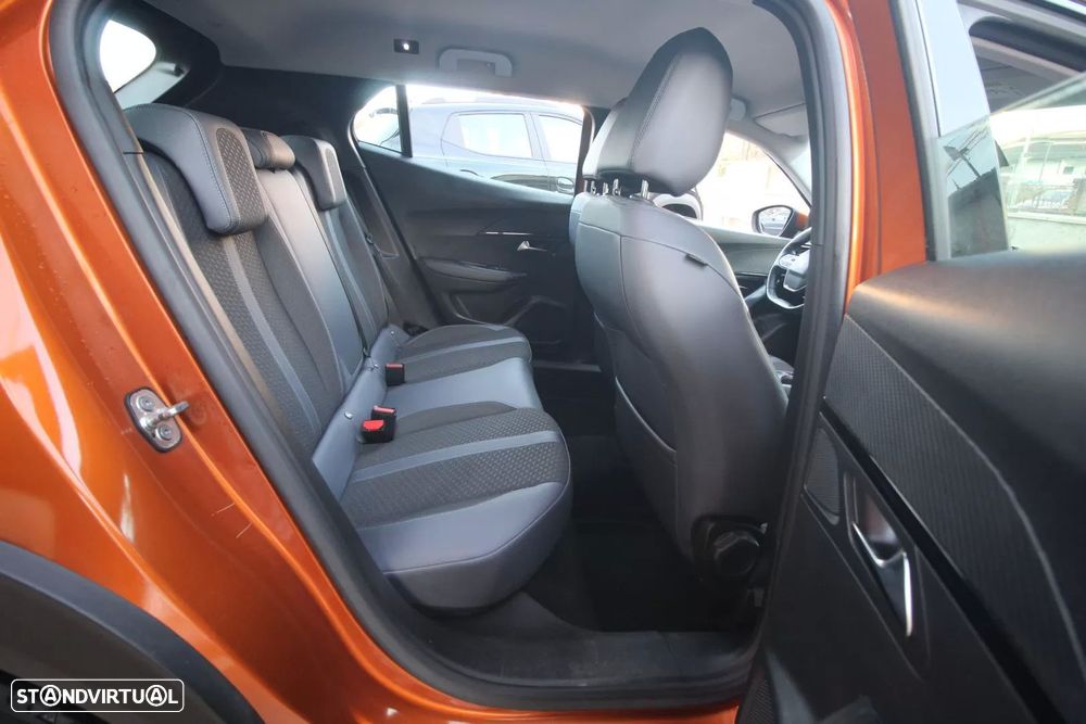Peugeot e-2008 50 kWh Allure - 30