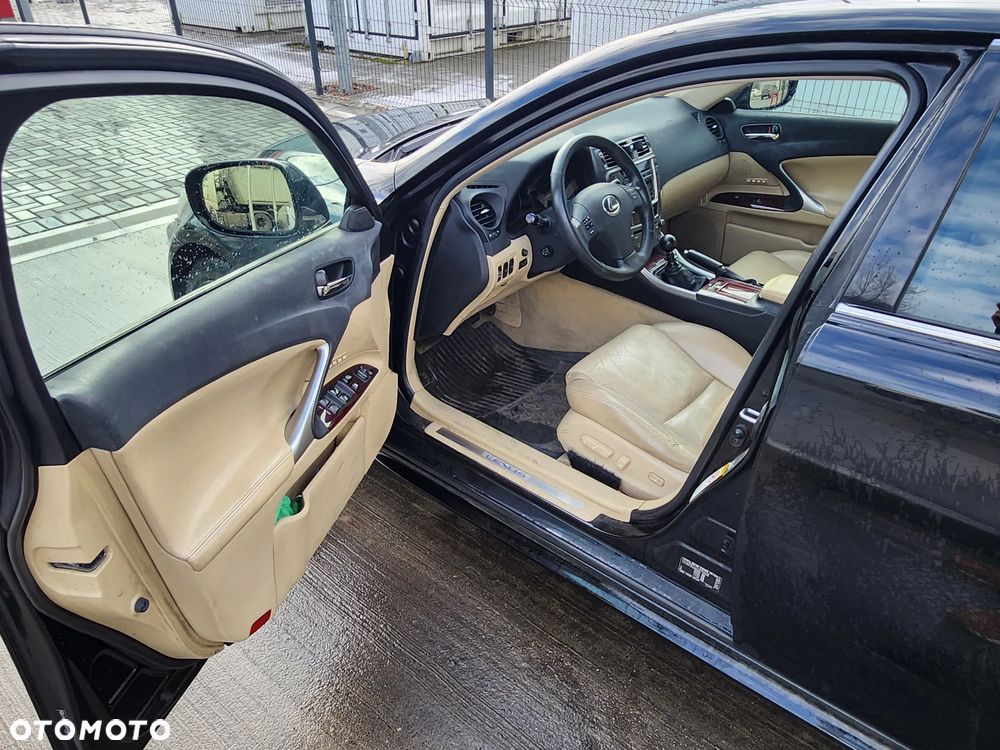 Lexus IS 250 Prestige - 2