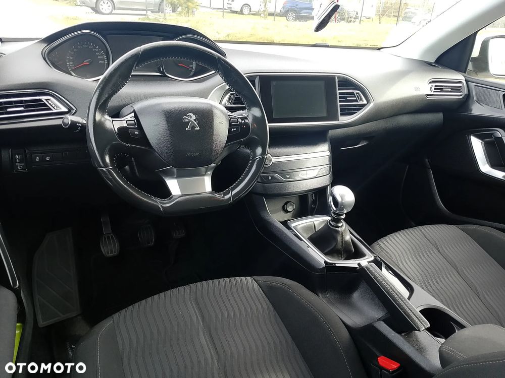 Peugeot 308 BlueHDi FAP 120 Stop&Start Style - 36