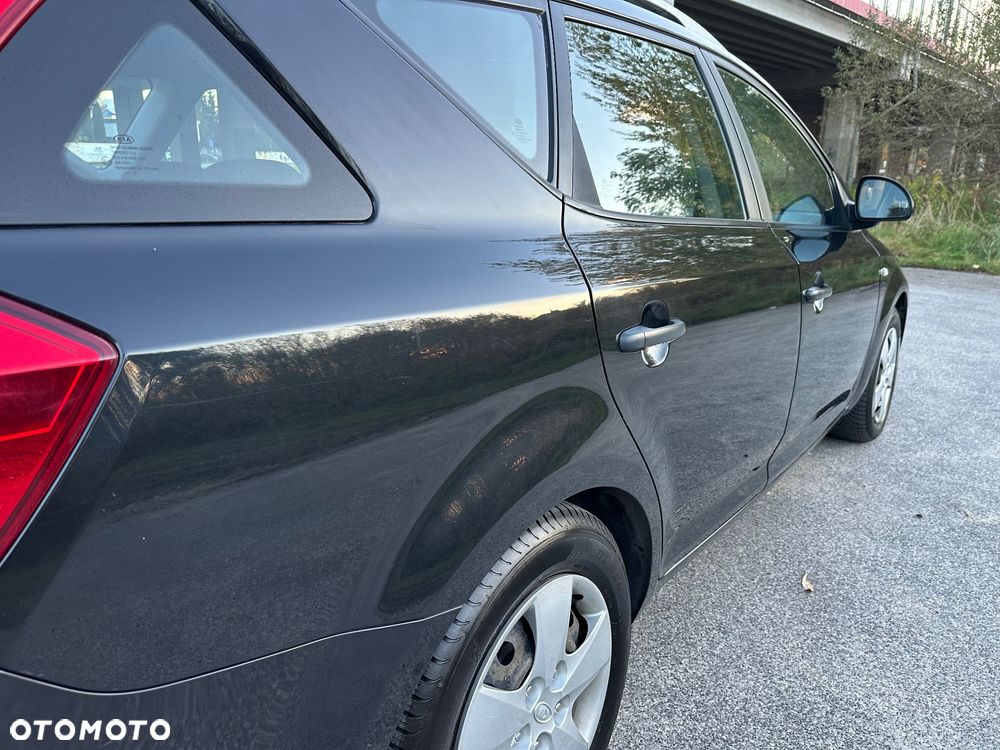 Kia Ceed 1.6 Comfort + - 38