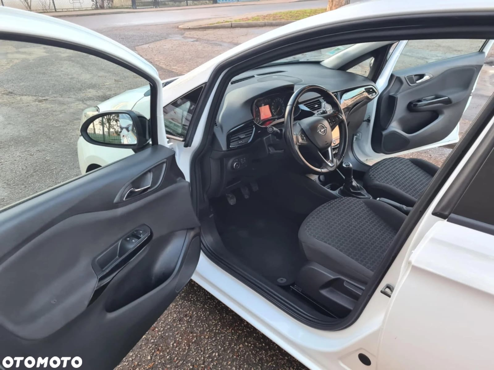 Opel Corsa 1.4 Color Edition - 9