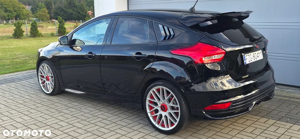 Ford Focus 2.0 EcoBoost ST-2 - 17