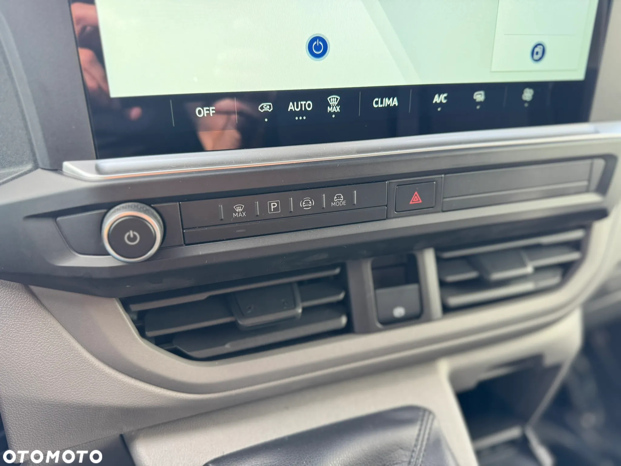 Volkswagen Nowy Transporter - 20