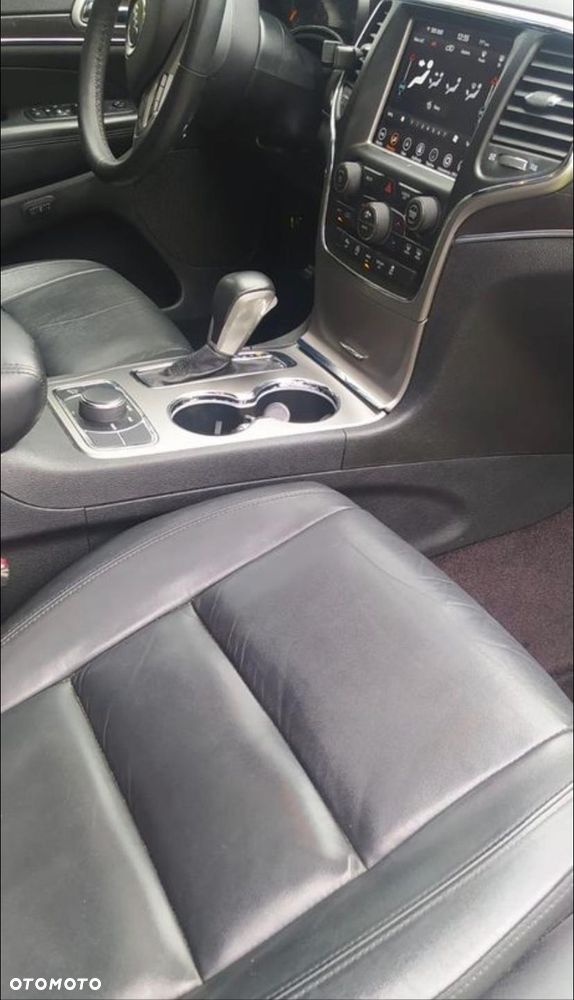 Jeep Grand Cherokee - 10