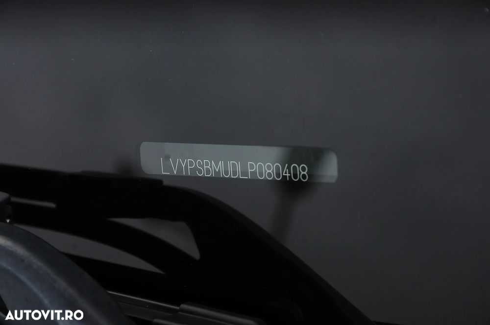 Volvo S90 - 32
