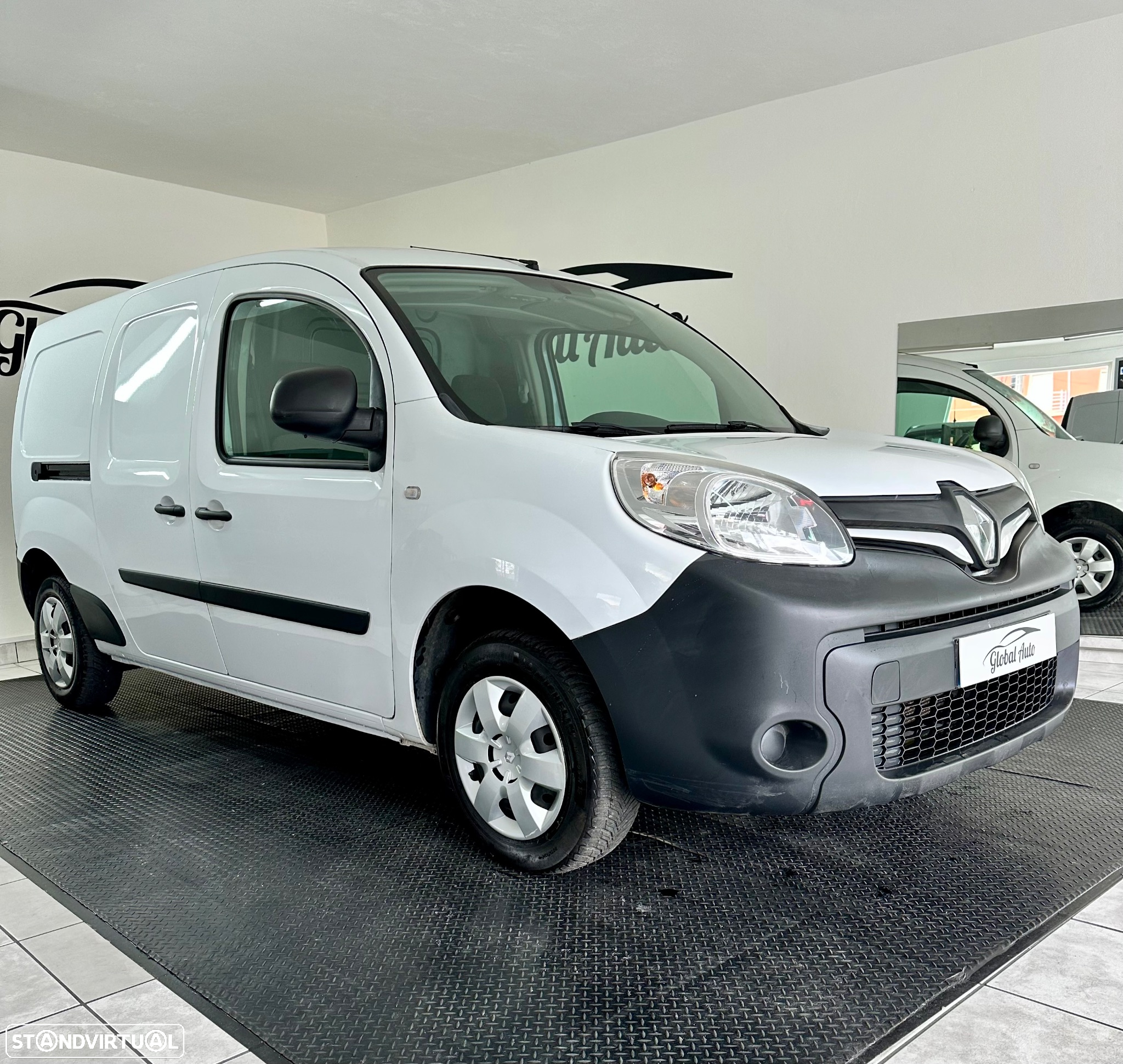 Renault Kangoo MAXI - 13
