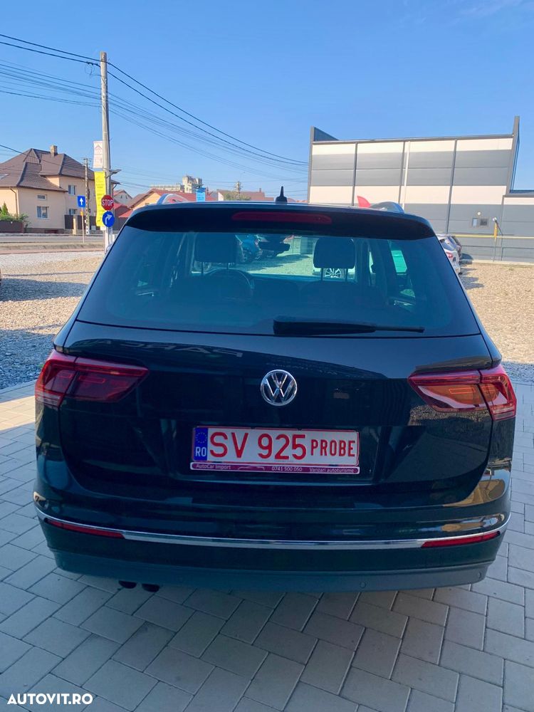 Volkswagen Tiguan 2.0 TDI DPF 4Motion BlueMotion Technology DSG Lounge Track & Style - 3