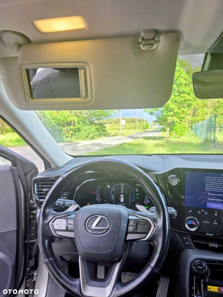 Lexus NX 350h Omotenashi AWD - 12