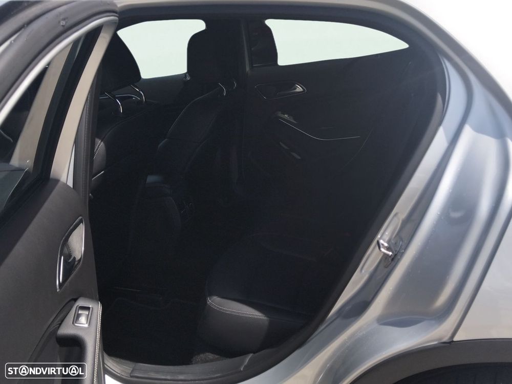 Mercedes-Benz GLA 200 d Urban Aut. - 15