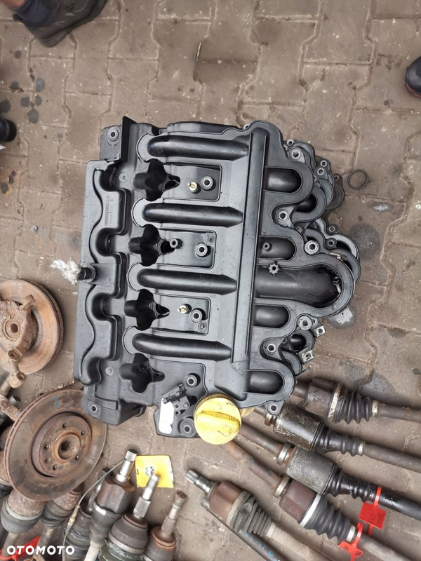 Pokrywa Zaworów Renault Master Movano 2.2 2.5 DCI 8200277372