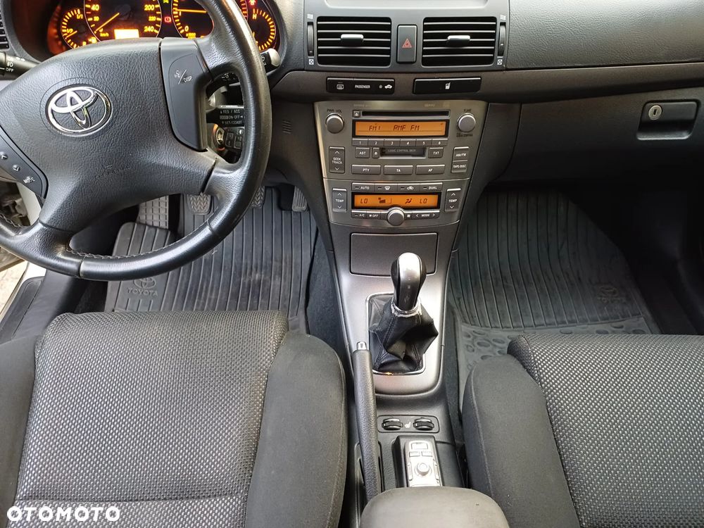 Toyota Avensis 2.0 VVT-i Edition - 13